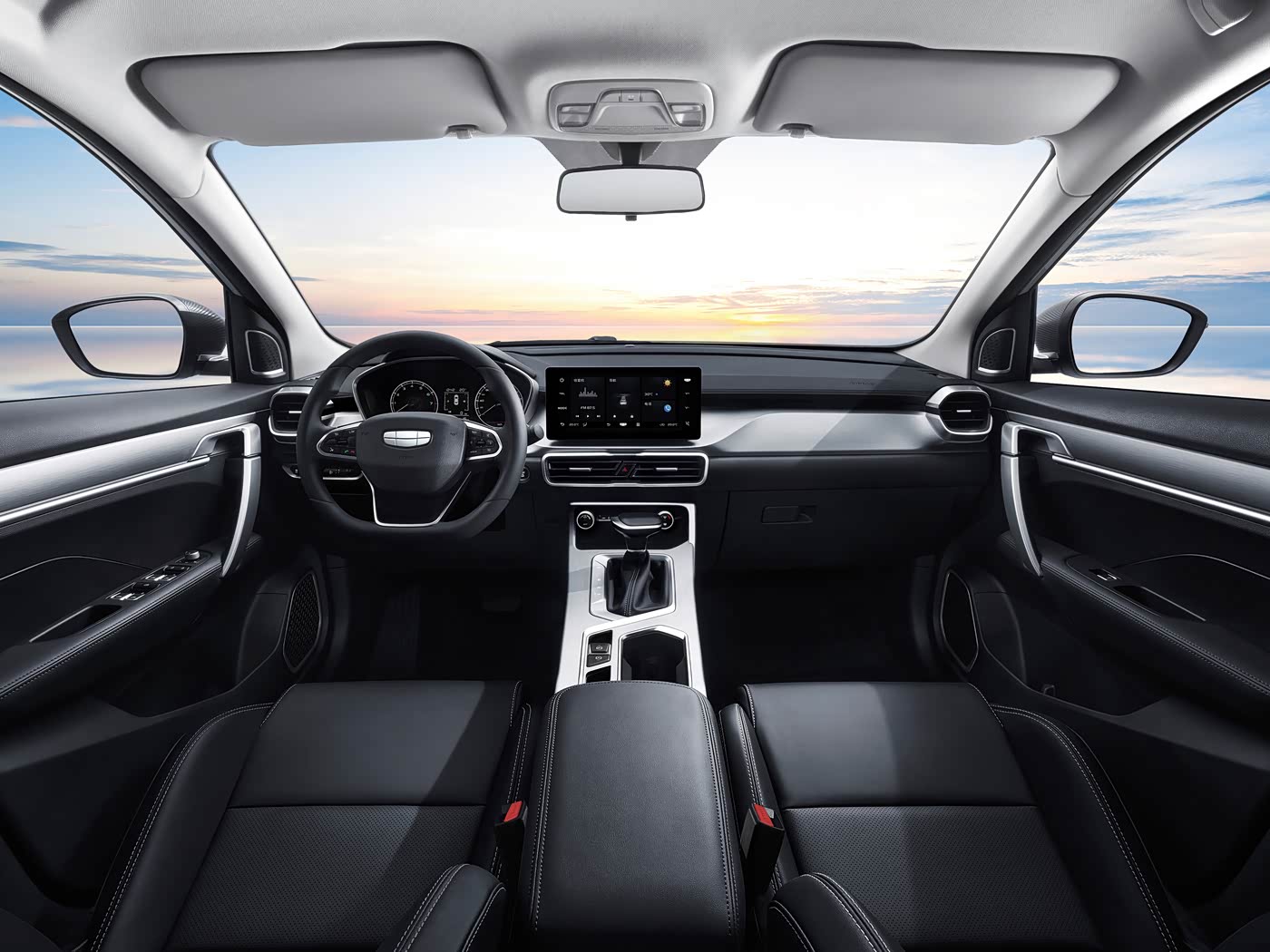 Салон Geely Coolray 2026